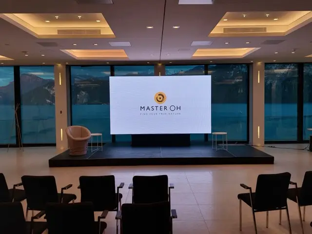 Firmenanlass in Weggis – LED-Screen 3.5x2m zur Visualisierung der Präsentationen.