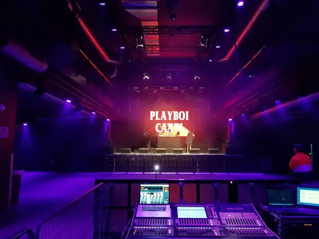 Konzert Playboy Carti – LED-Wand 5x3m geflogen an Traverse.