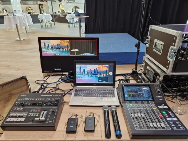 Live-Streaming Video und Ton in MS Teams, Google Meet oder Zoom – Live-Streaming Video und Ton in MS Teams. Videokamera und Präsentation PIP. 4 Funkmikrofone.