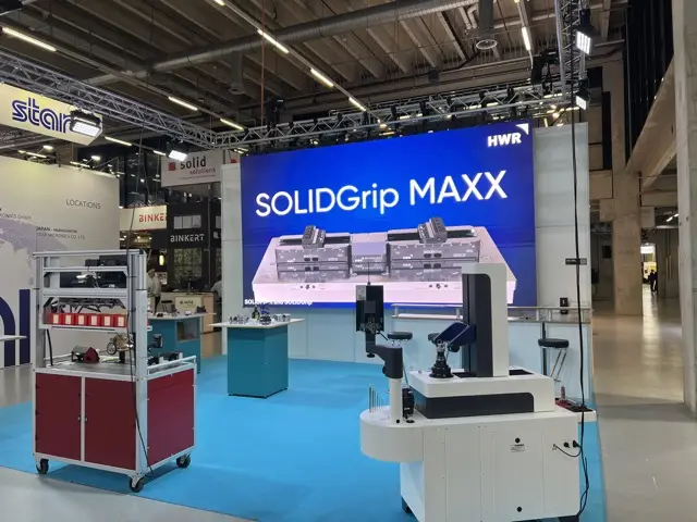Messe Bern Messestand – Messe Stand Beleuchtung, Rigging und LED-Screen 5.5x3m.