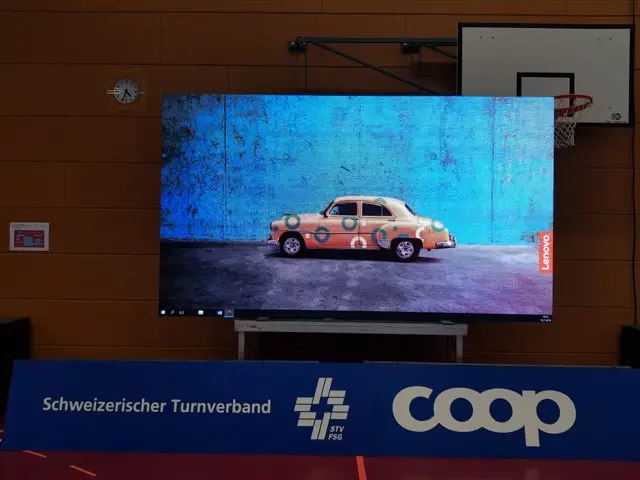 Schweizermeisterschaft Kunstturnen – LED-Screen 3.5x2m zur Visualisierung der Resultate und Werbung.