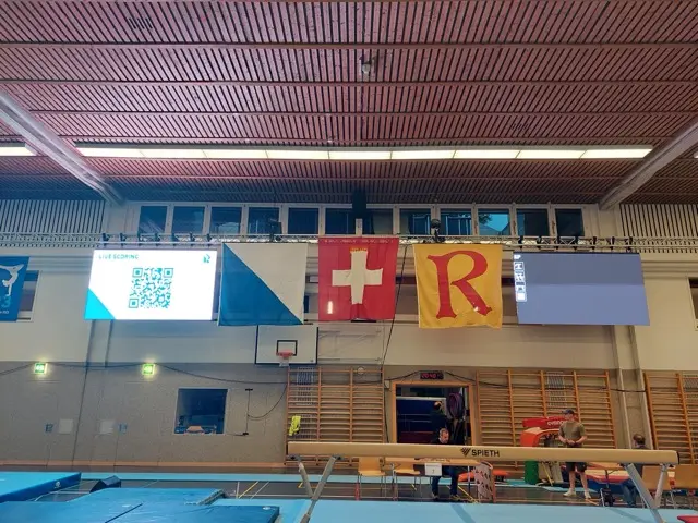 Schweizermeisterschaft Kunstturnen – 2x LED-Screen 3.5x2m geflogen.